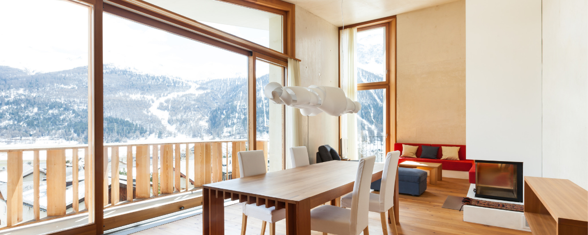 finestre chalet, chalet montagna, arredare casa montagna, scorrevoli legno, finestre legno, innova serramenti